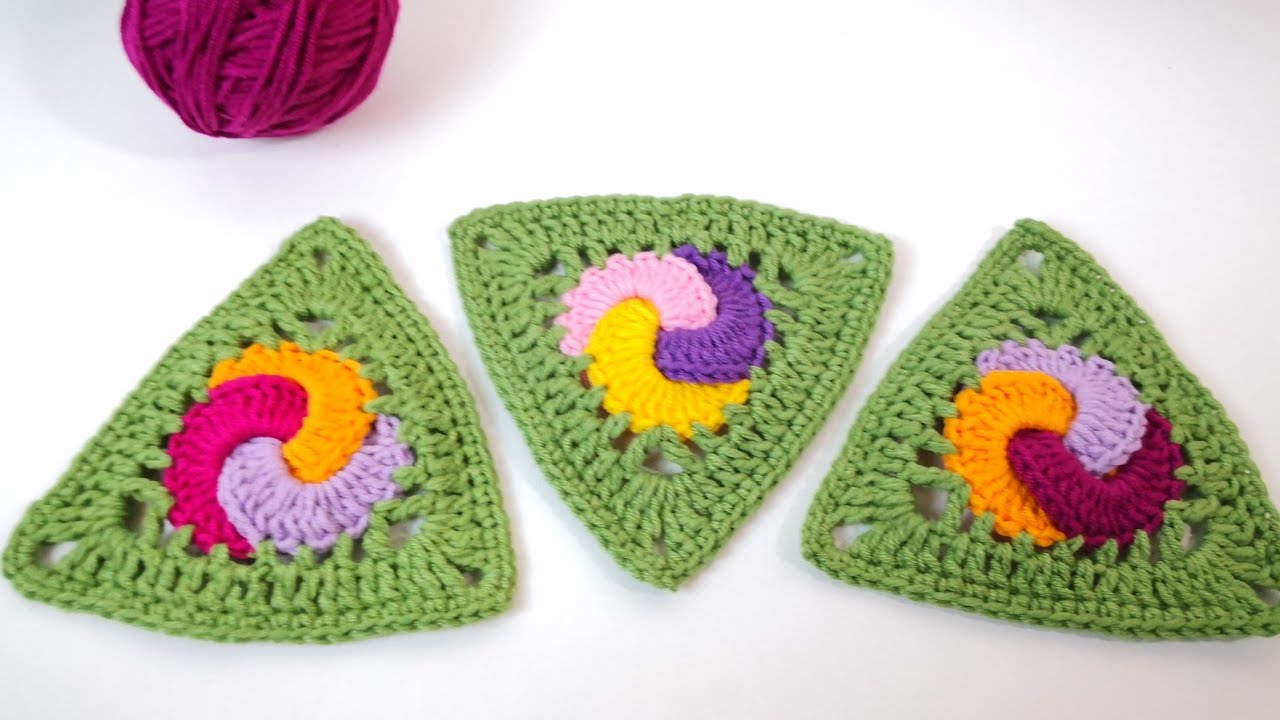 Üçgen Halkalı Şeker Motif Yapımı