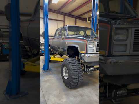 Crew Cab squarebody 632 davis off-road 2.0 plus Cali 3+3 getting 2.0 lift kit big block for sale