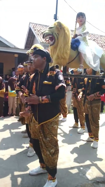 viral..arak arakan singa barong