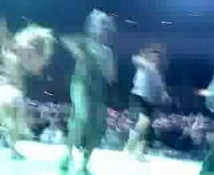 WMAs Chris Brown performing Michael Jacksons Thriller Dance