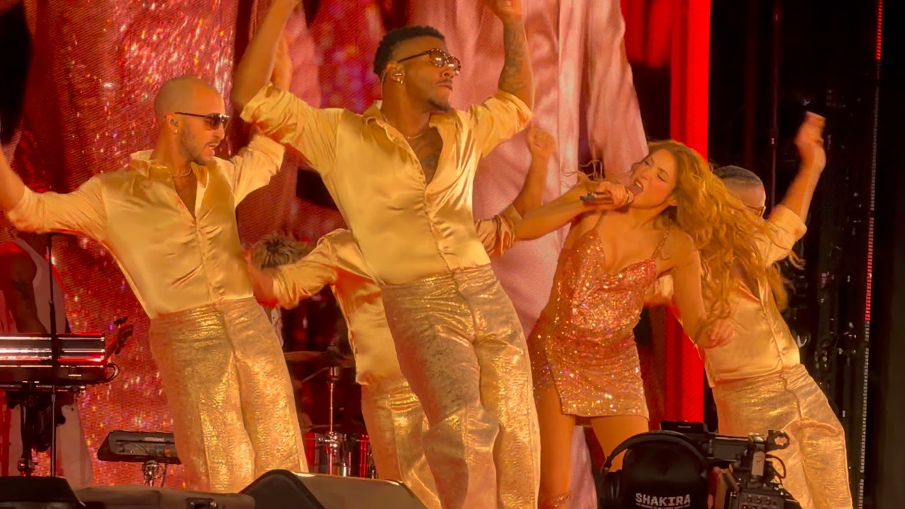 Shakira - Chantaje (LMYNL Tour Live in Mexico City, 2-27-26) (4K HDR, HQ AUDIO)