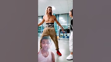 Zeer mooie dans meneer Dum Tek #dans #grappigevideo