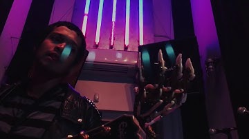 Glass Slipper: Gesture Controlled Bionics with Myo and the Raspberry Pi3