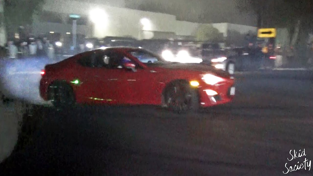 Infiniti G35 Donuts Riding the Rev Limiter! Sideshow Car Meet YouTube