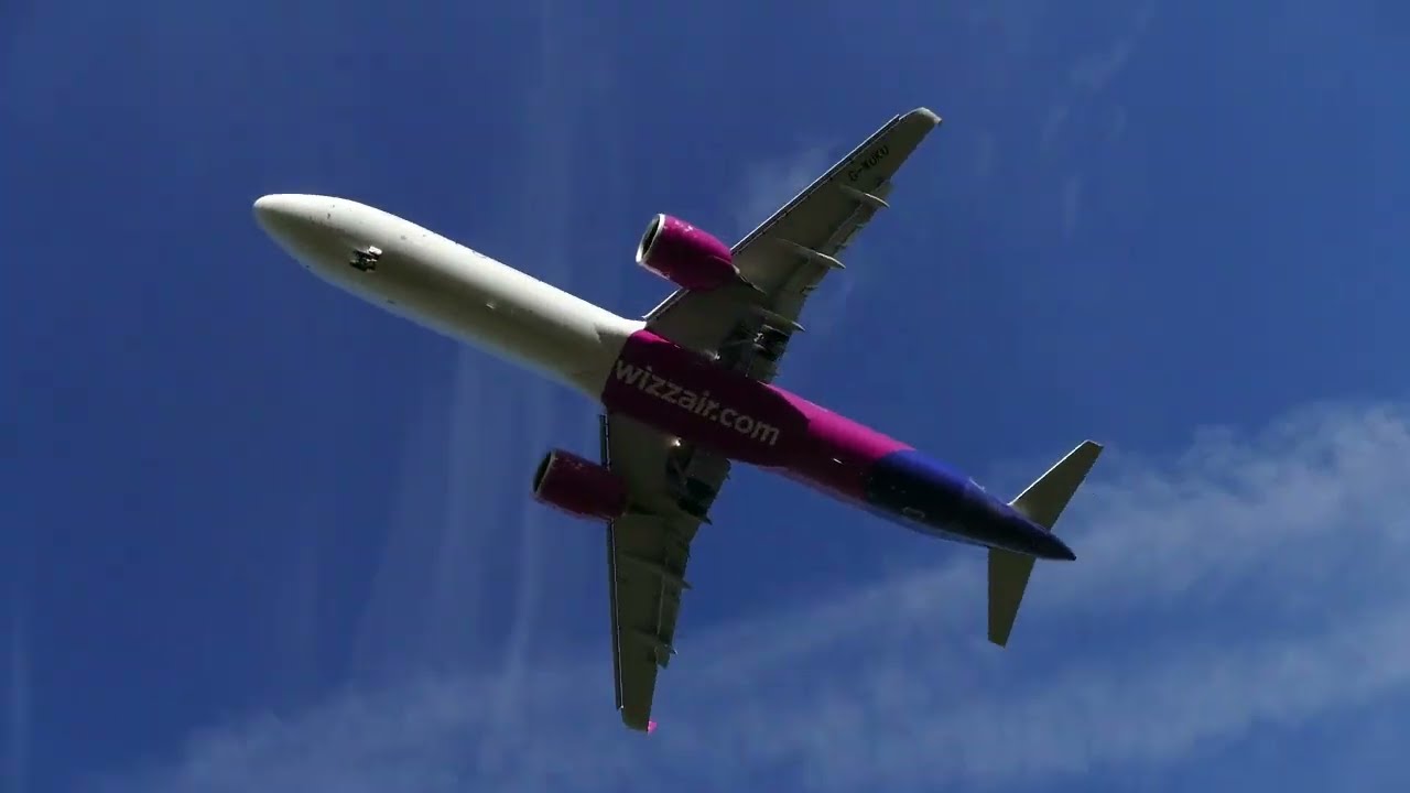 7 Minutes: Sunny Afternoon Plane Spotting at Luton Airport ( LLA )