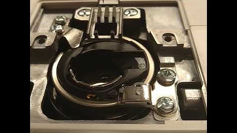 checking pfaff 260c bobbin case position.