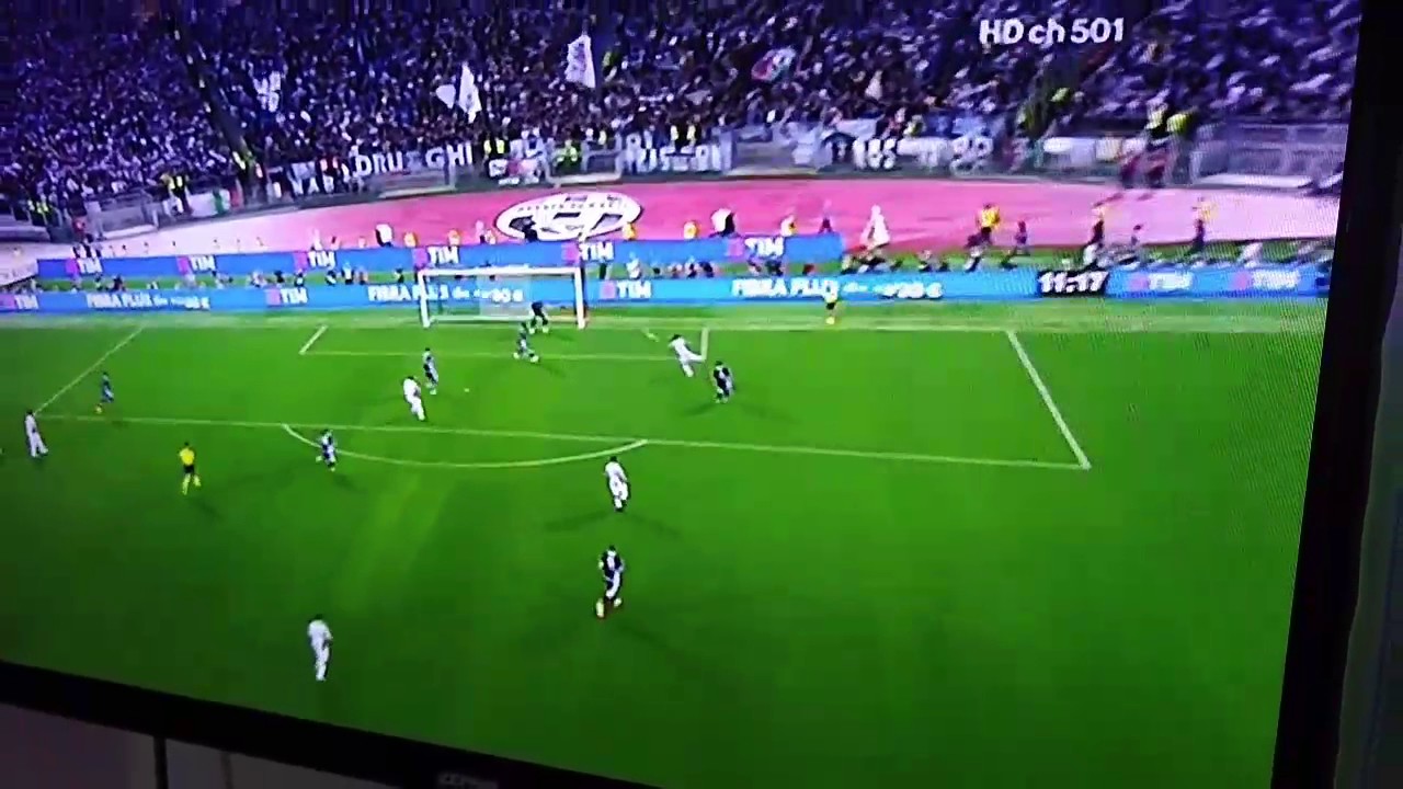 Juventus-lazio 1-0 Dani alves - YouTube