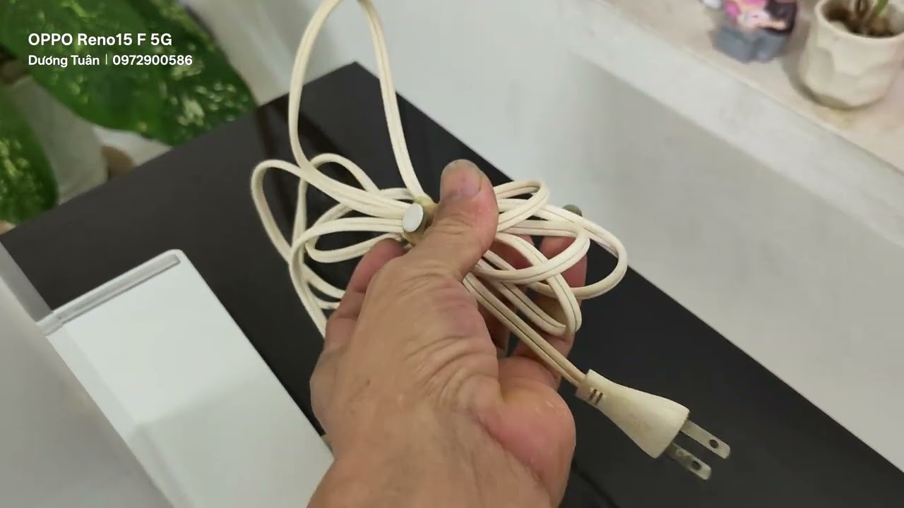 Quạt Nhật National vương miện hàng đẹp giá cũng mềm.Ae yêu thương lh em 0972900586