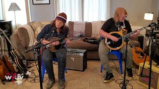 Video thumbnail of "Indigo Girls - "Howl at The Moon" (Marquee Live at Home)"