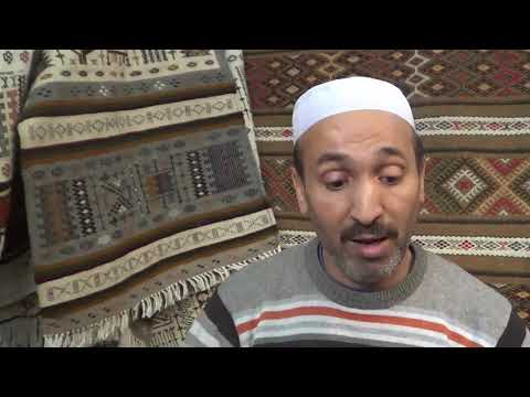 413 غرداية الزربية المزابية كل نوع و شكل من زربية يمثل حكاية و معنى و تاريخ المنطقة 