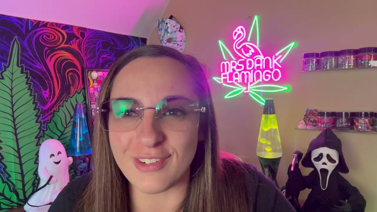 Supreme Flower from Lit Farms! Mrs Dank Flamingo Review!!
