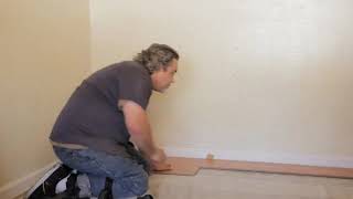 How to Keep Spacers From Moving When Installing Laminate Flooring