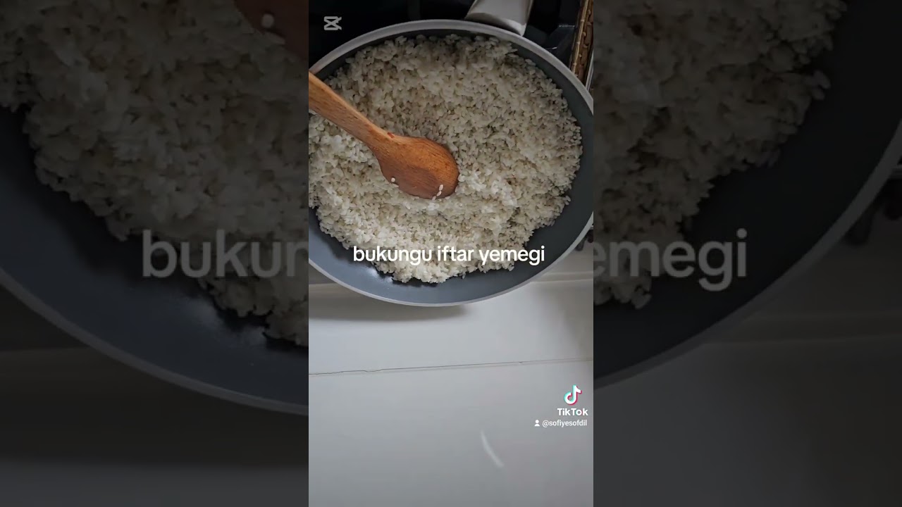 Nohut yemegi pilav salata yaptim bukun cok sukur bugunumzde boyle bereketli gecti