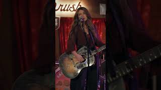 Tenille Townes, enabling (Good Country Sessions: Live in Austin)