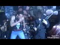 Sangriento la casa de las sombras concierto en el bar medieval