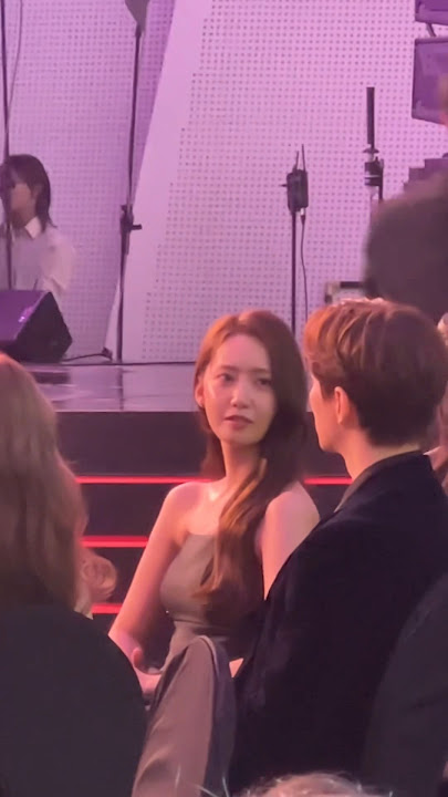 I like Yoona reaction towards Junho.🤏🏻😭