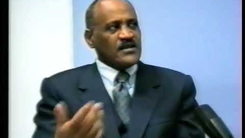 Eritrean minister Hero Haile Weldetensai (Derui)Interviwe 1999
