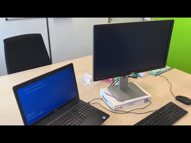 ziel federatie taal Instructie werken met 2 beeldschermen (laptop en losse beeldscherm) -  YouTube