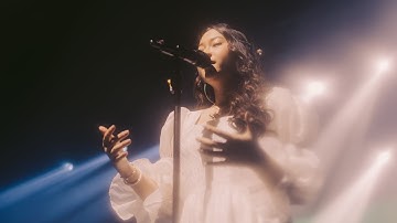 RENUNG RESAH SHOWCASE RAISSA ANGGIANI OFFICIAL VIDEO