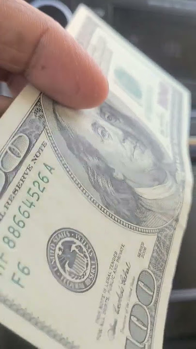 wow, listen to how crispy this '2006' $100 bill is almost 20 years old looks better than a 2017'$