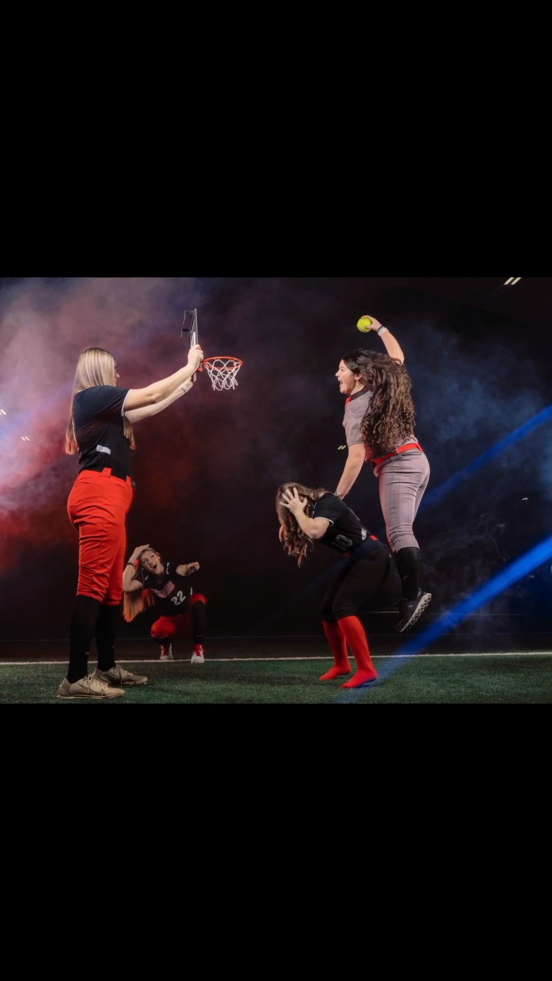 Dunk \u0026 Dive! Softball posing ideas! #softball #sportsphotography