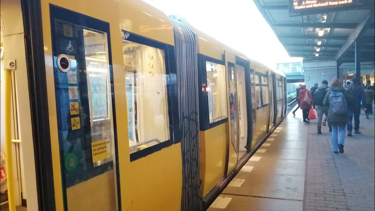 U-Bahn Berlin Mitfahrt von Alexanderplatz bis Hellersdorf im H97 auf der U5 mit Bus bahn Fan