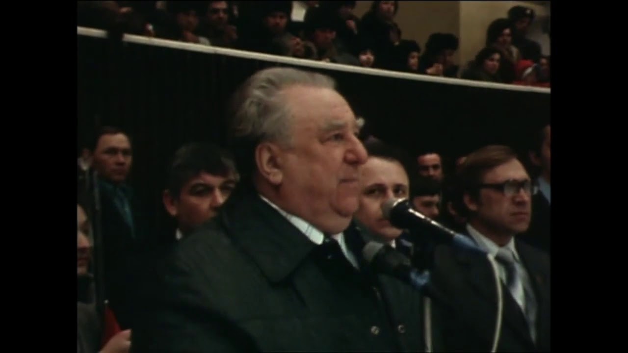 Путевка в жизнь - YouTube