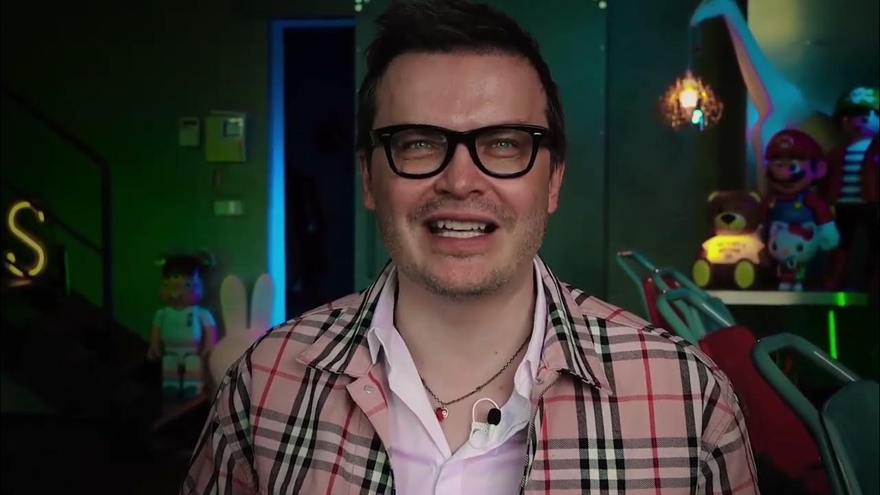 Anton s сплетни. Антон суворов блоггер. Сплетник ютуб. Антон суворкин ютуб. Лавхейт антон суворкин.