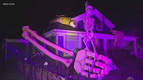 Olmsted Falls Halloween house: Man wins Halloween ...