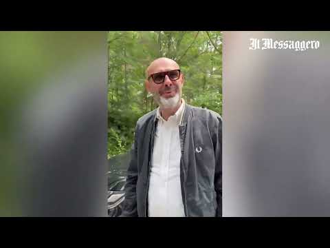 Video Famiglia nel bosco, l'arrivo di Simone Pillon e l'incontro con papà Nathan