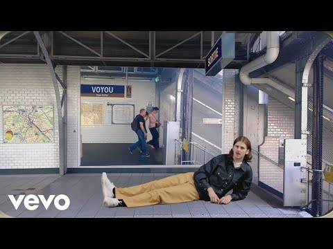Voyou - Les bruits de la ville (Clip officiel) ft. Yelle (VoyouVEVO)