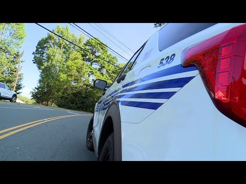 CMPD updates deadly shooting at Charlotte apartment complex - YouTube