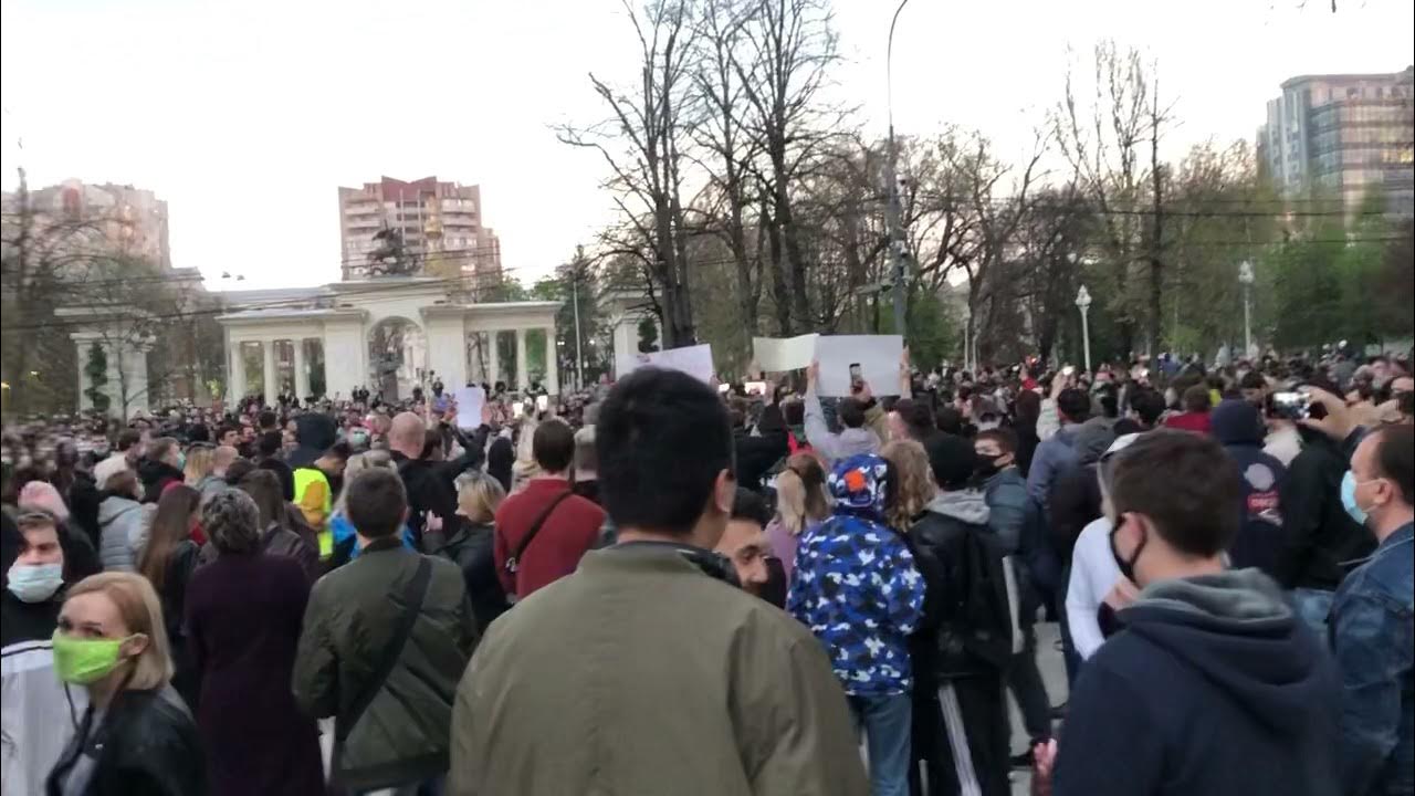 Митинг итог. Митинг навального краснодар. митинг 21.01.2025 тбилиси. донецк &quot;7 апреля 2014&quot; митинг. 21 апреля депрздни славянсик.