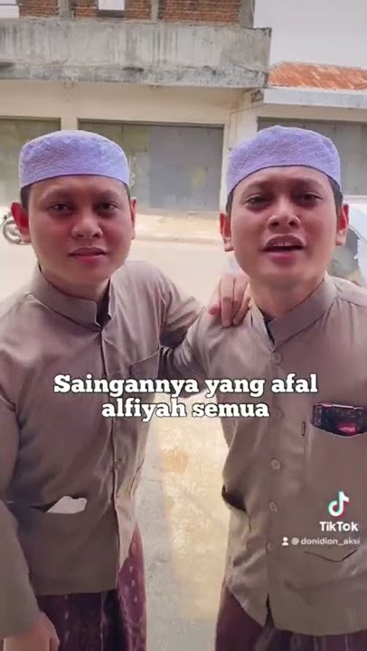 Mundur deh mundur :V