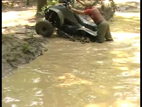 Mudding in Tennessee - YouTube