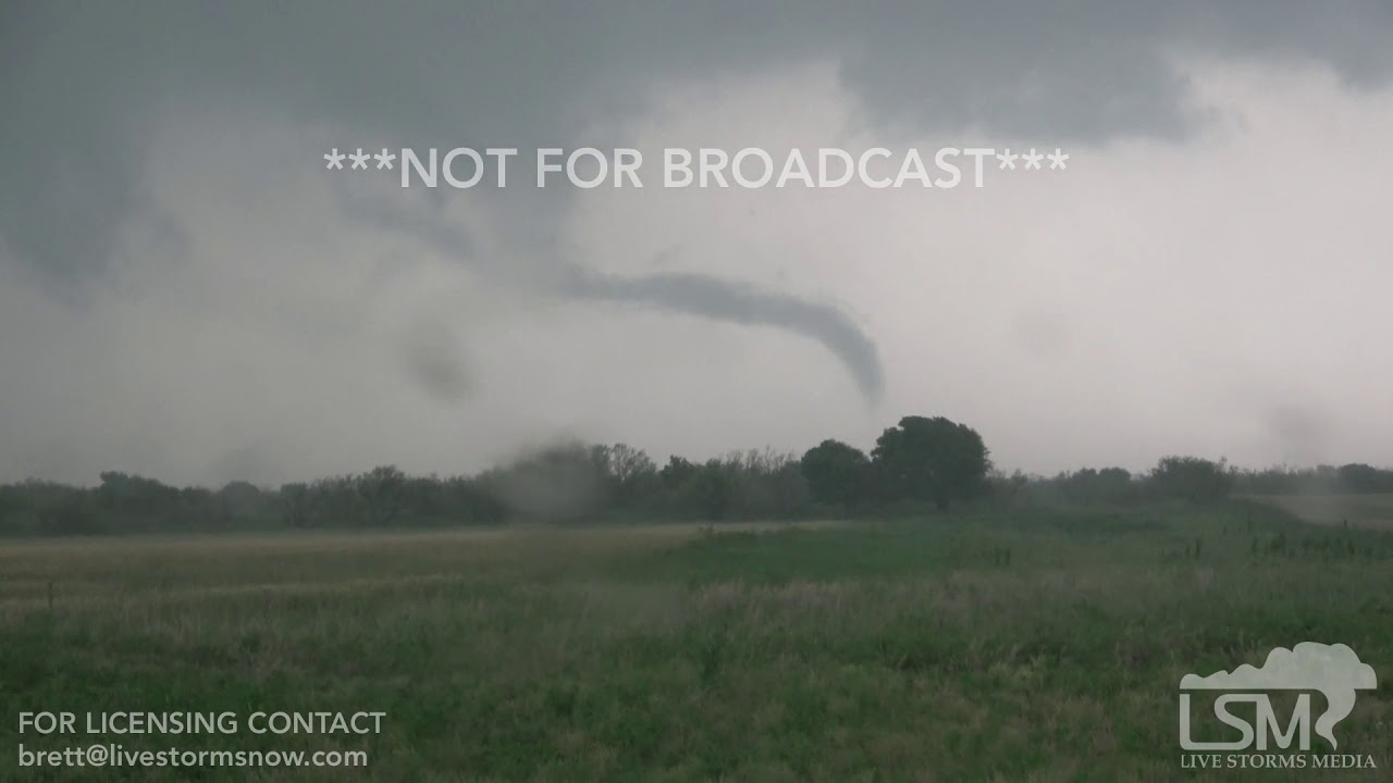 storm radar 5-20-19 Hollis, Oklahoma Elephant Trunk Tornado 4K