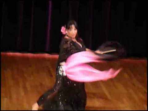 Belly Dancing :Amaya dances to " Danza Mora" music...