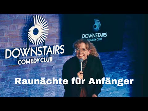 Vorsätze und Raunächte: Mehr Saufen und was? "Keiner Weiß" im Downstairs Comedy Club mit Jana Jansen