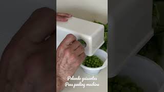 Pelando guisantes con Robito Vaina Baby - Peas peeling machine
