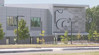 Kansas City metro schools, police investigating school shooting threats thumbnail