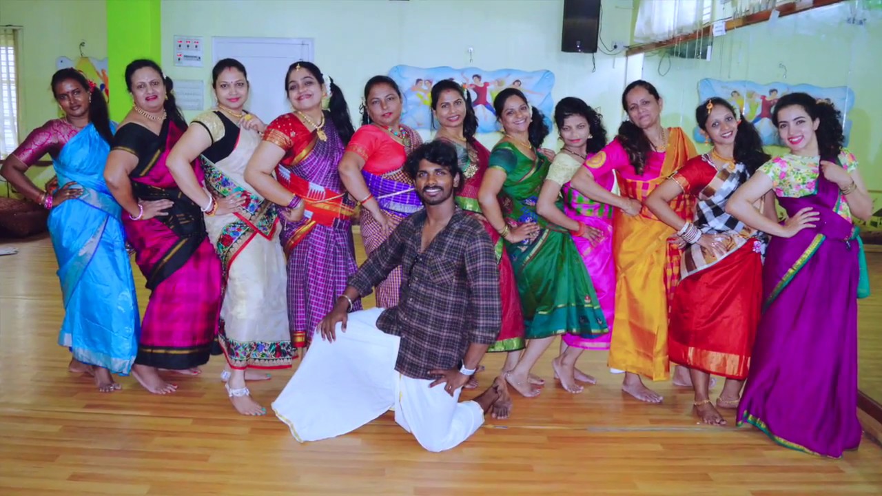 Rangamma mangamma dance shoot video by DDA dancing queens ... - YouTube