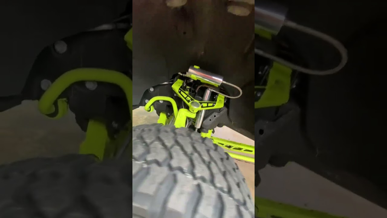 Neon Green Mcgaughys 7-9 🍾🔥 