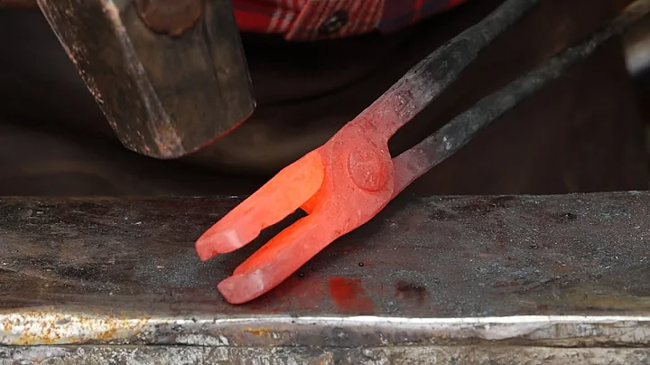 Blacksmithing Tongs the traditional approach