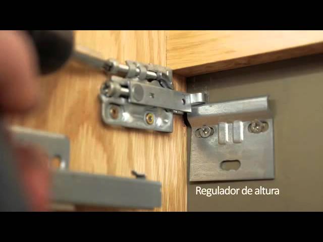 Como regular los colgadores de los muebles altos de cocina #cocina #kitchen  