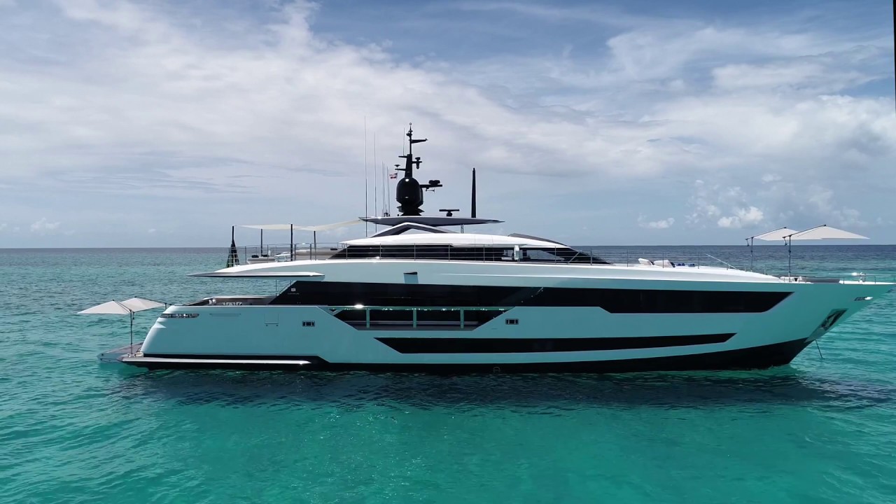 120 foot yacht