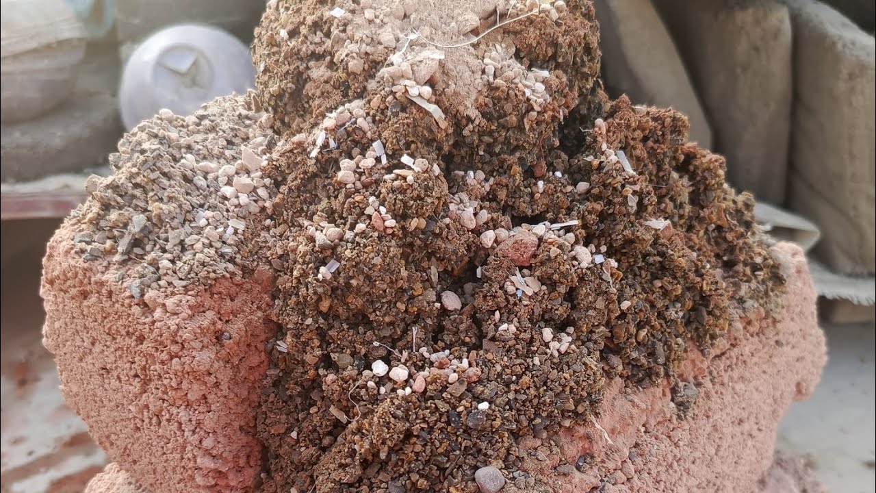 Red ♥️ Gritty Black 🖤 Concrete 🪨 Dry and Water 💦 Crumbling 💞⚱️