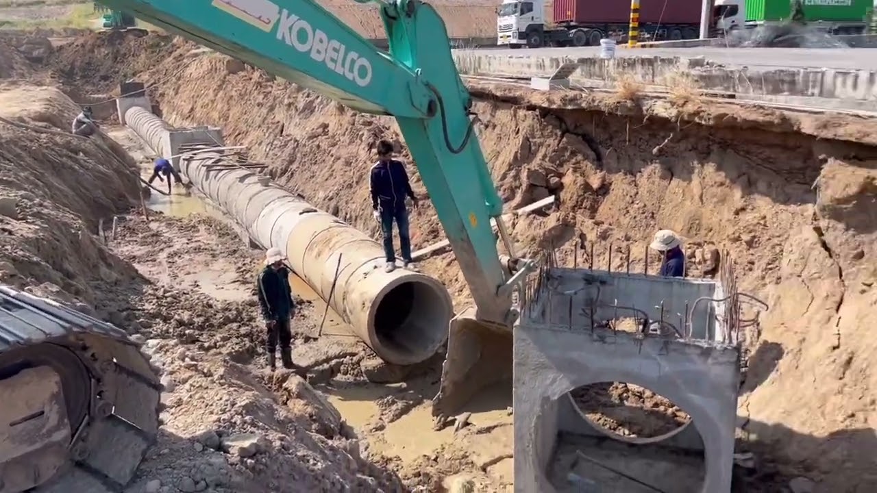 EP004 l งานวางท่อระบายน้ำ คสล.