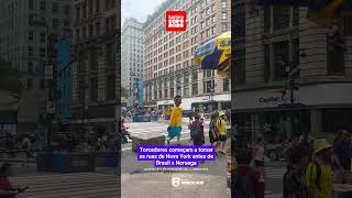 TORCIDAS DE BRASIL E NORUEGA LOTAM AS RUAS DE NOVA YORK ANTES DO DUELO PELAS OITAVAS DE FINAL