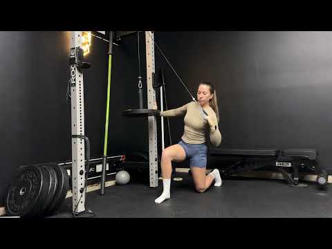 Half Kneeling Side Facing Single Arm Lat Pulldown