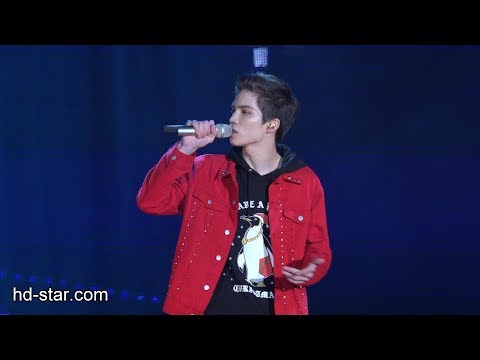 2017.12.16 歡樂耶誕城 013 派偉俊 Try